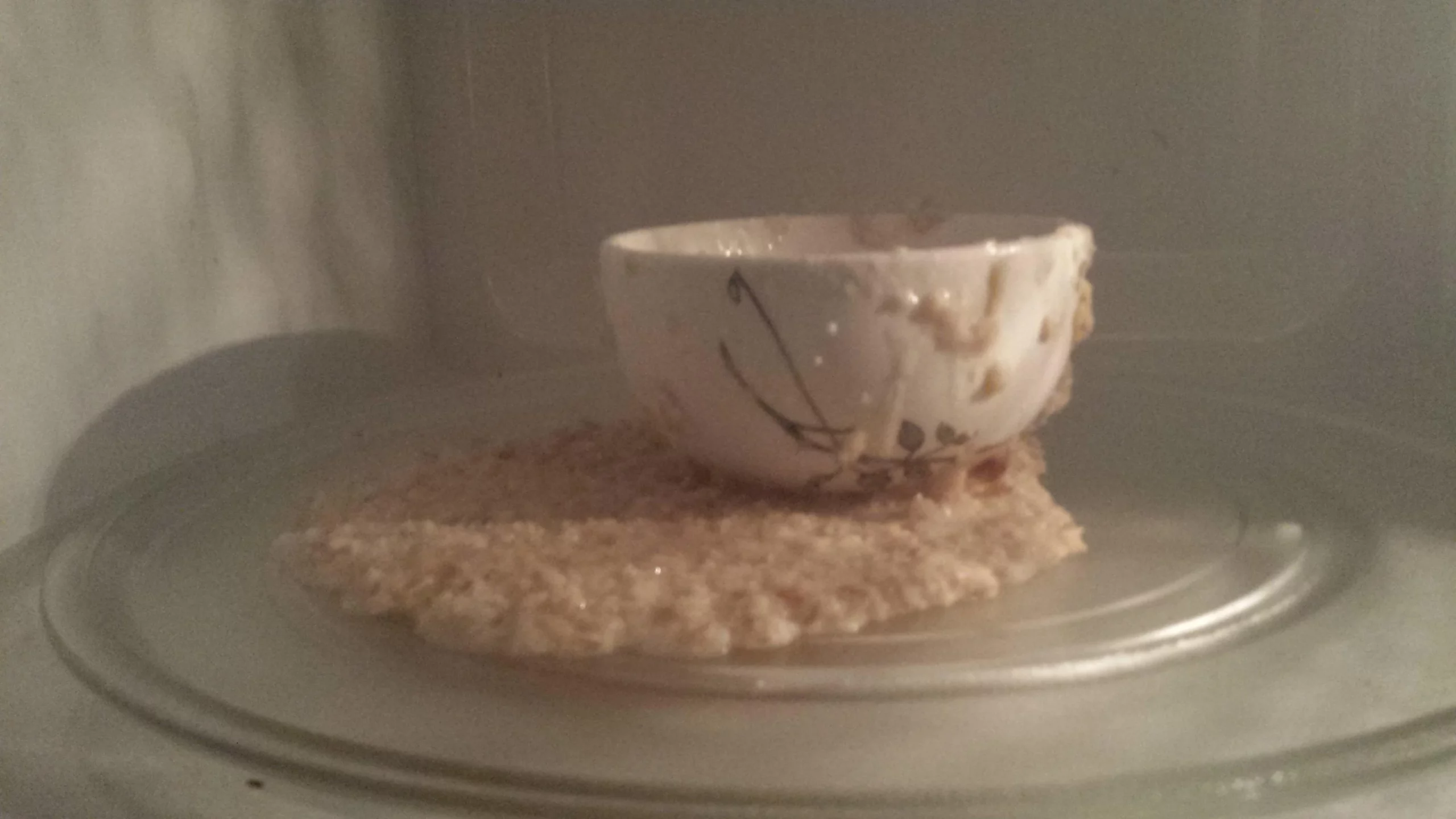 How to Stop Oatmeal From Boiling Over in Microwave scaled